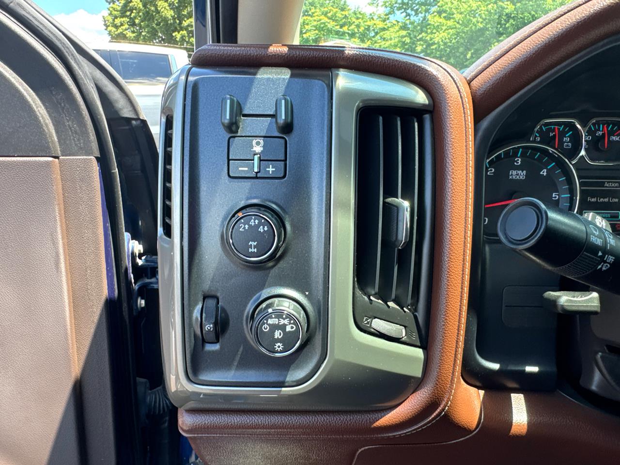 2015 Chevrolet Silverado 2500HD Built After Aug 14