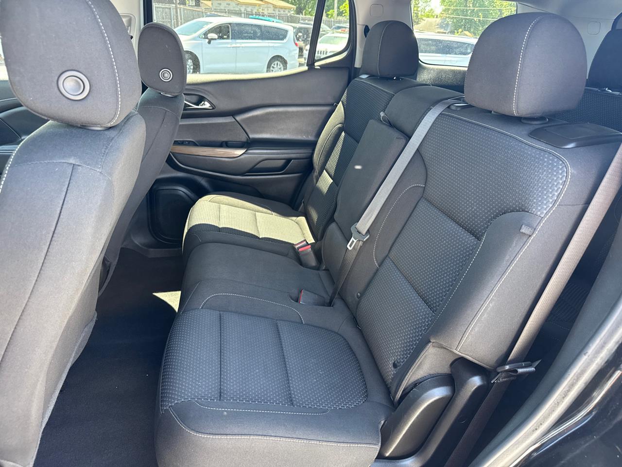 2023 GMC Acadia
