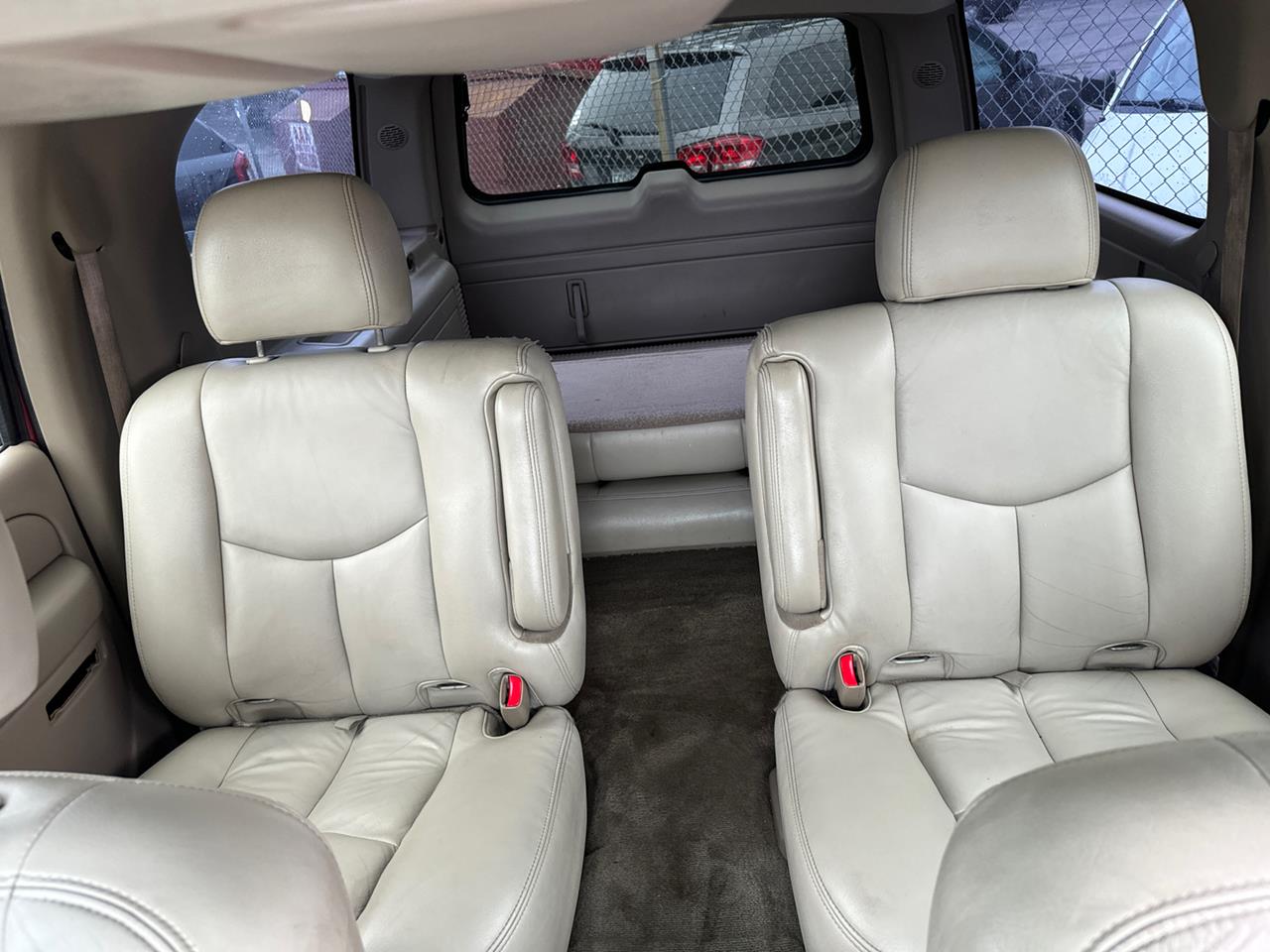 2004 Chevrolet Suburban