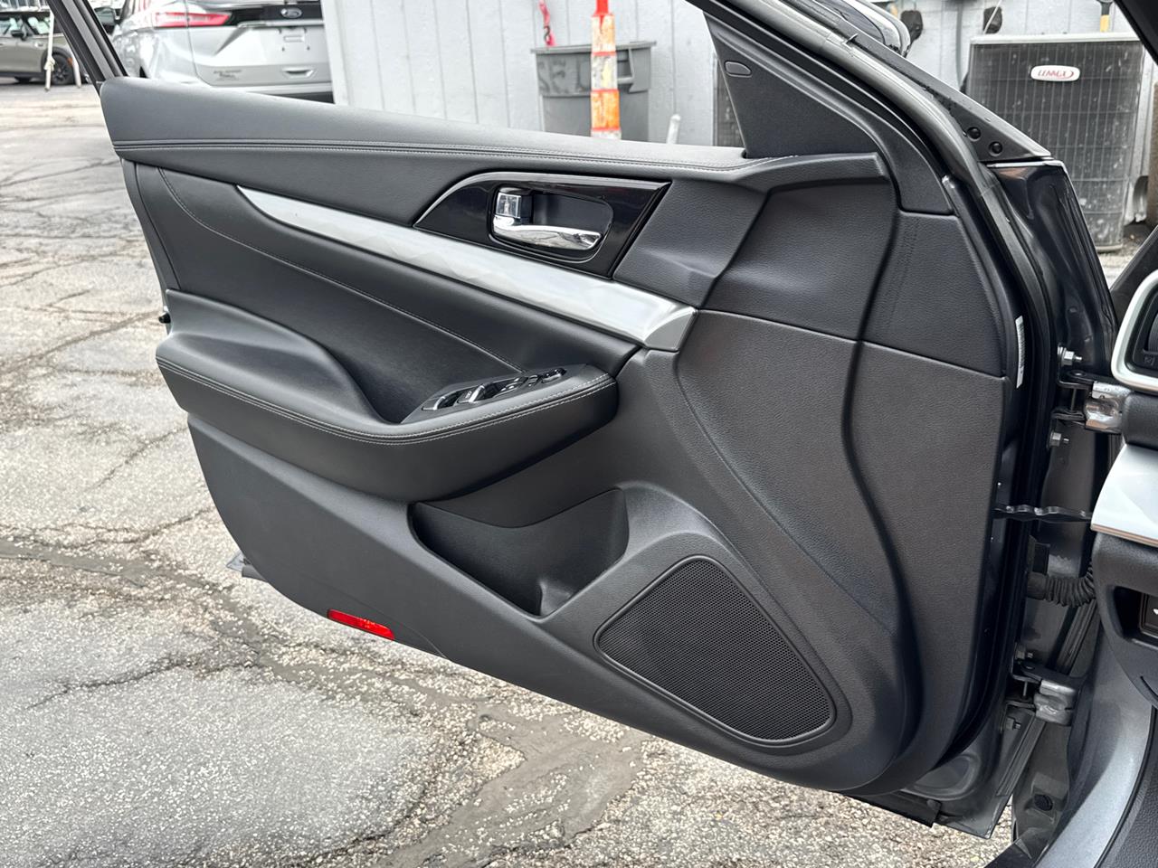 2022 Nissan Maxima