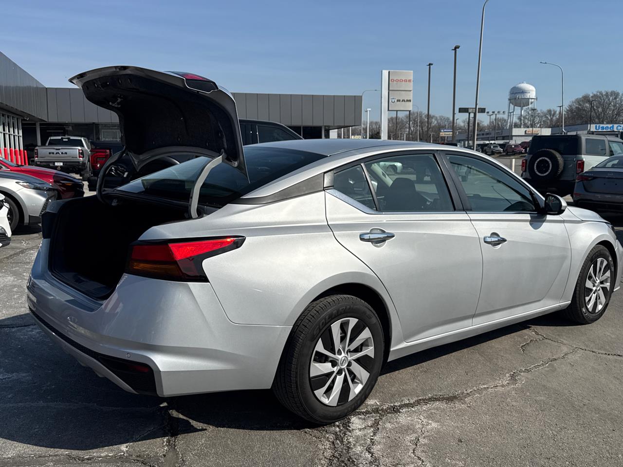 2023 Nissan Altima