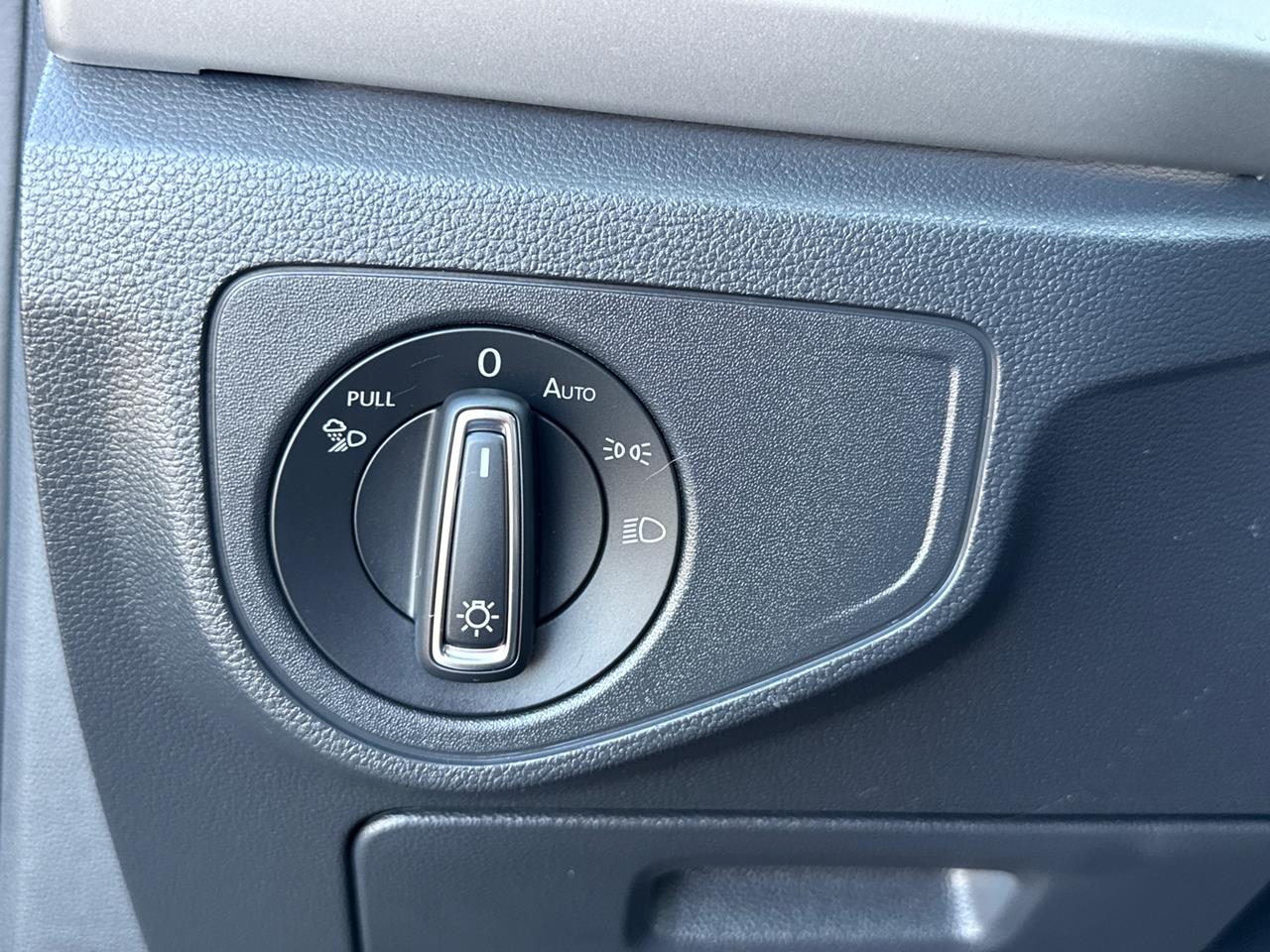 2023 Volkswagen Atlas Cross Sport