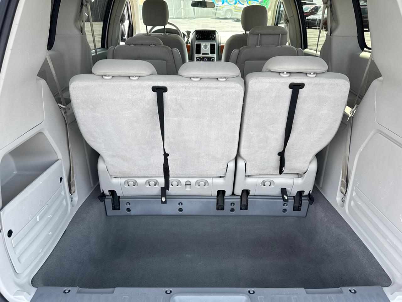 2009 Chrysler Town and Country