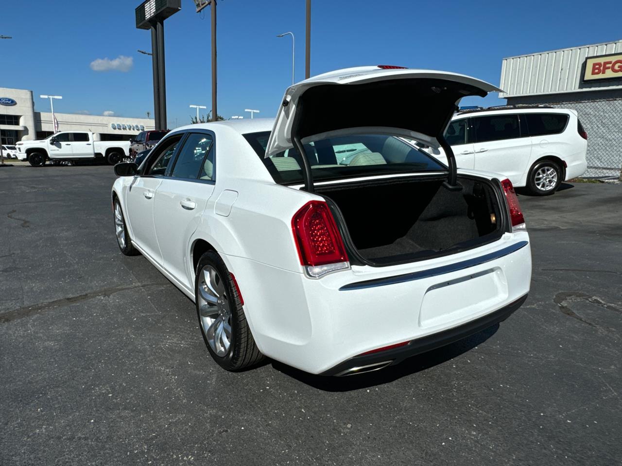 2019 Chrysler 300