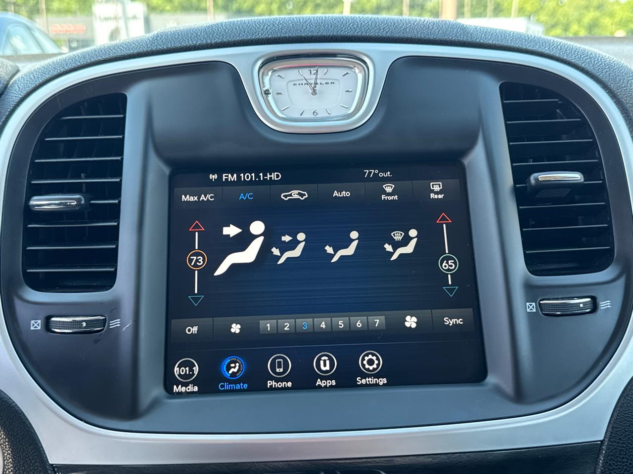 2022 Chrysler 300