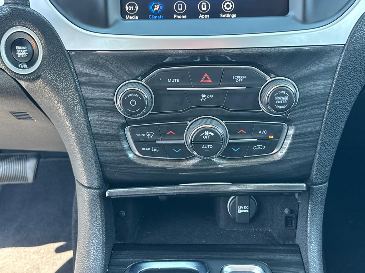 2022 Chrysler 300