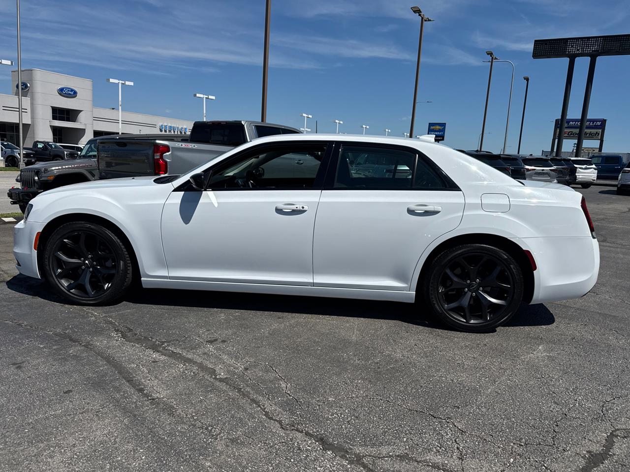 2022 Chrysler 300