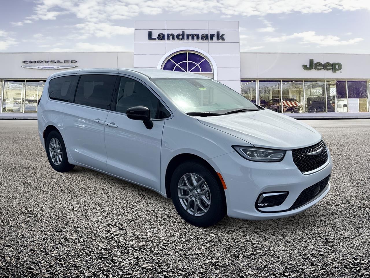 New 2026 Chrysler Pacifica Select Vans