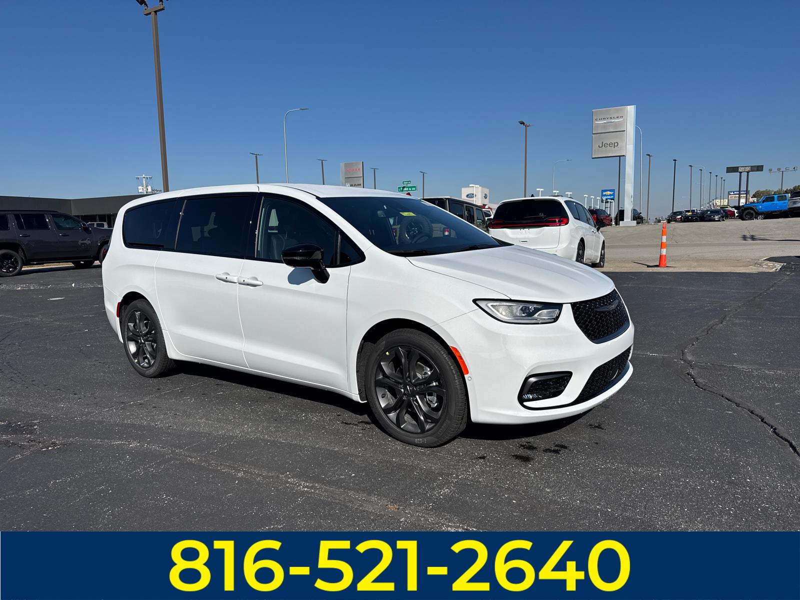 New 2026 Chrysler Pacifica Select Vans