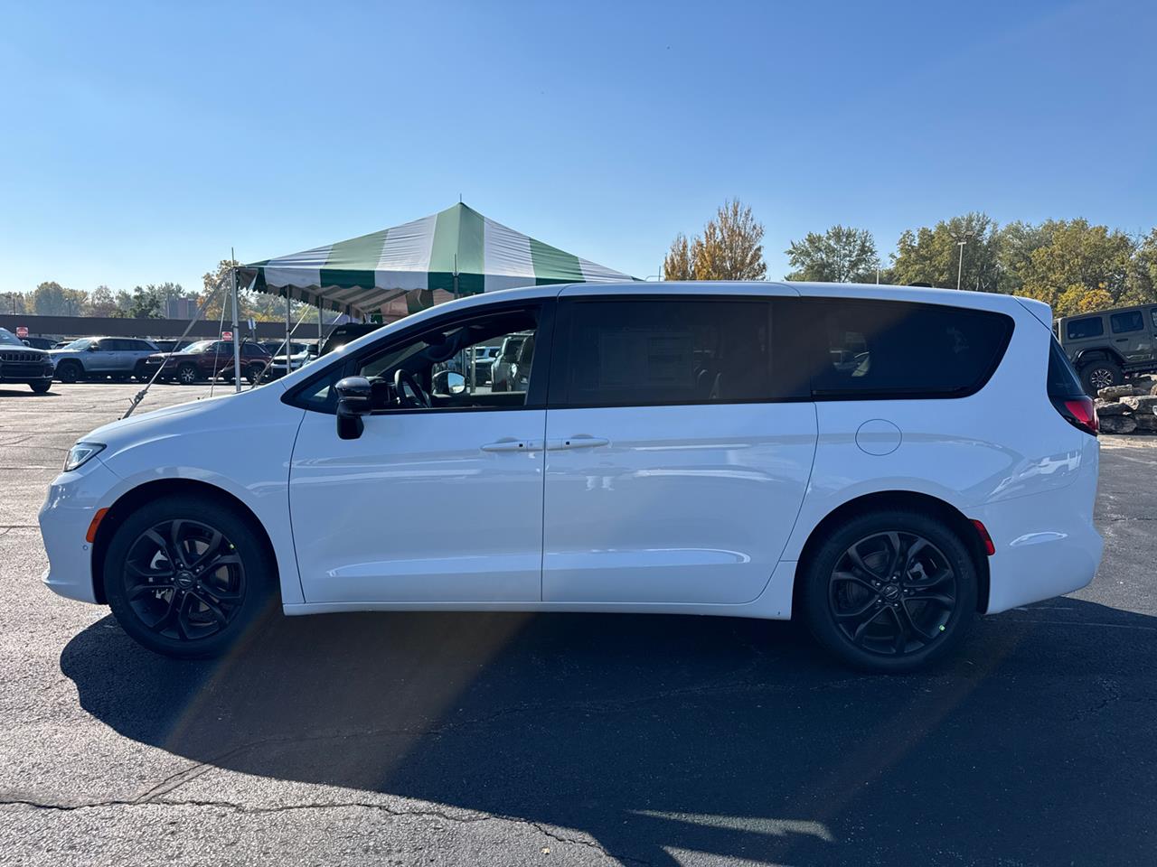 2026 Chrysler Pacifica