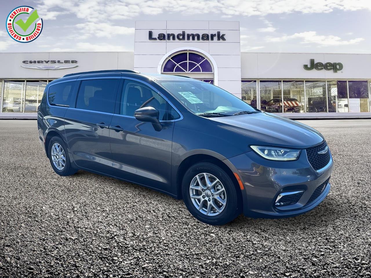 Used 2022 Chrysler Pacifica Touring L Vans