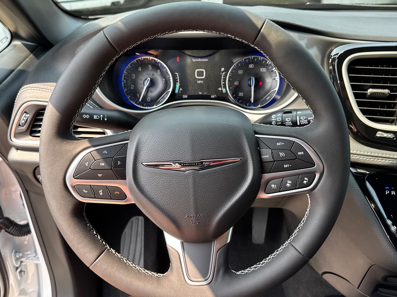 2025 Chrysler Pacifica
