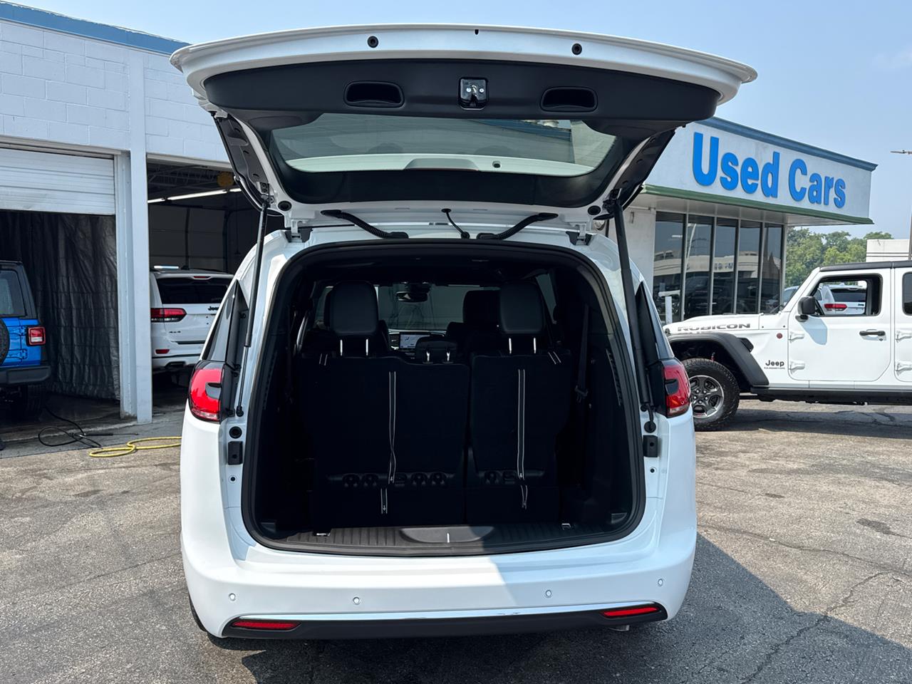 2025 Chrysler Pacifica