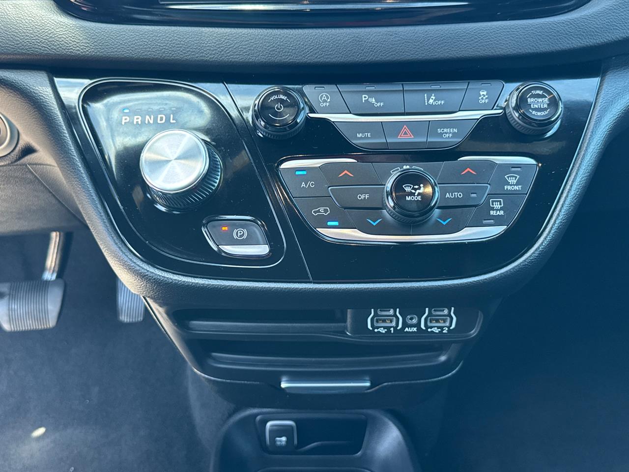 2025 Chrysler Pacifica