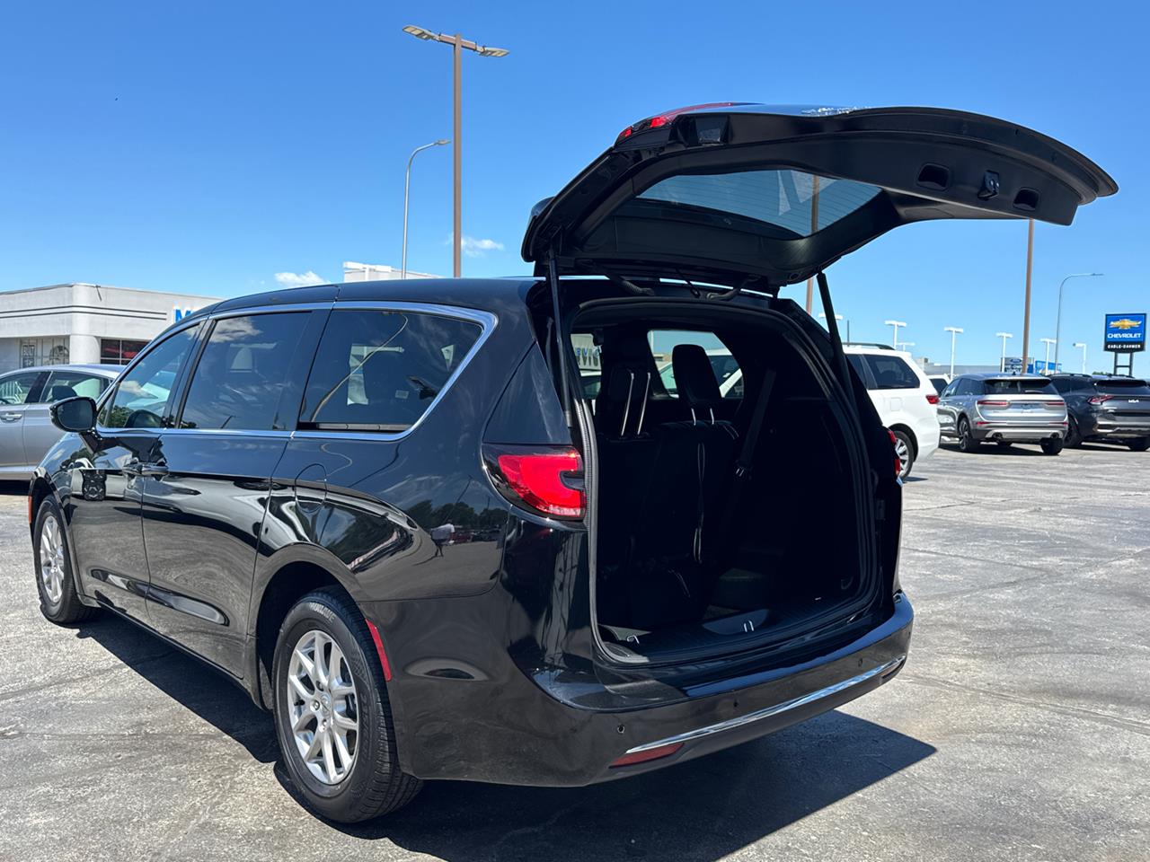 2025 Chrysler Pacifica