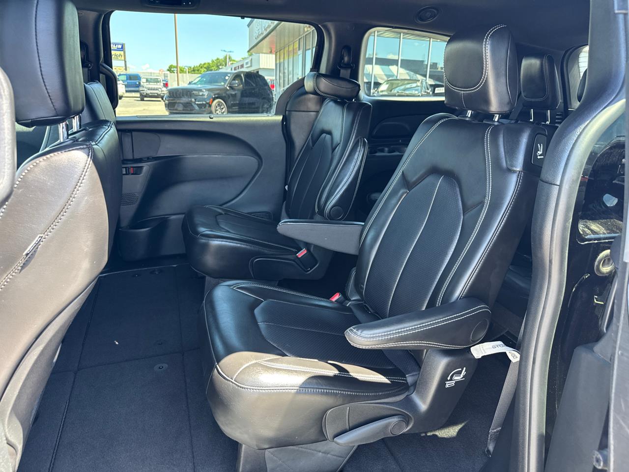 2025 Chrysler Pacifica