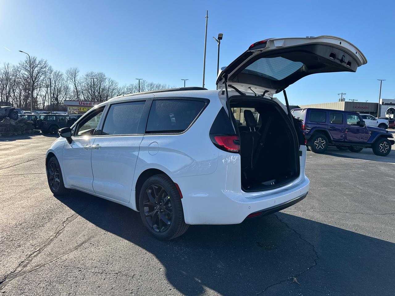 2026 Chrysler Pacifica