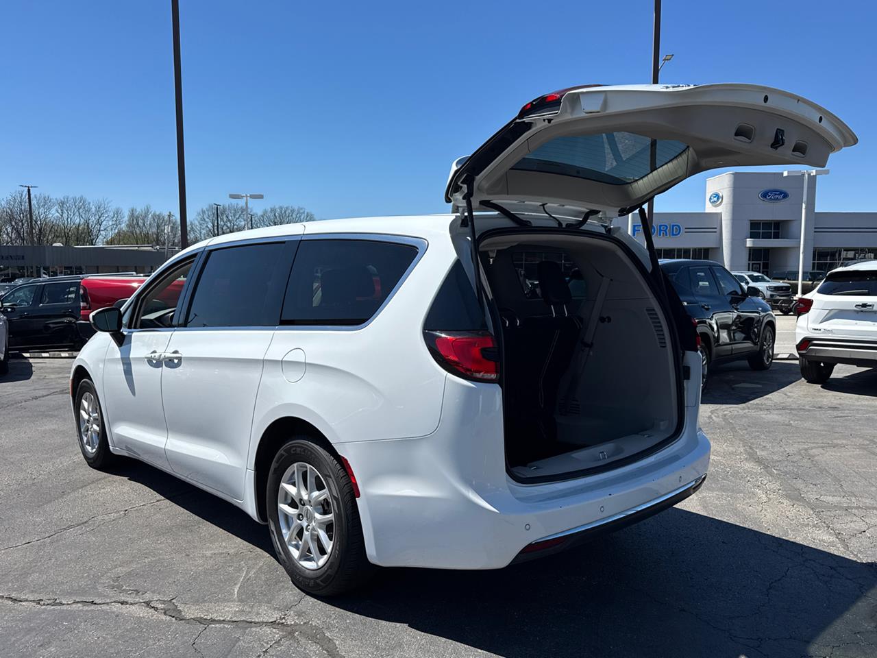 2023 Chrysler Pacifica