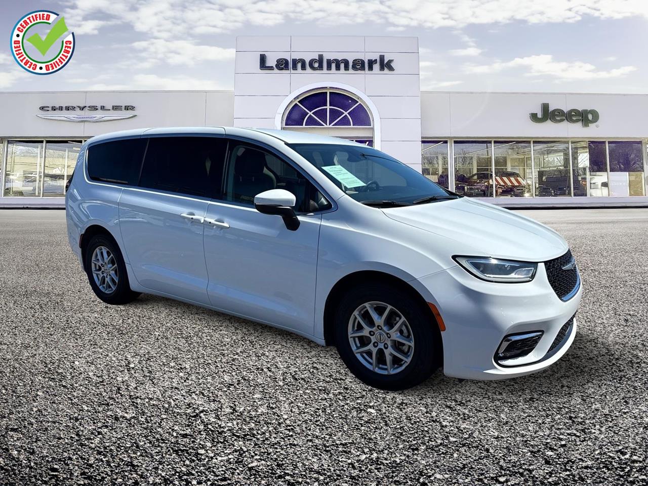 Used 2023 Chrysler Pacifica Touring L Vans