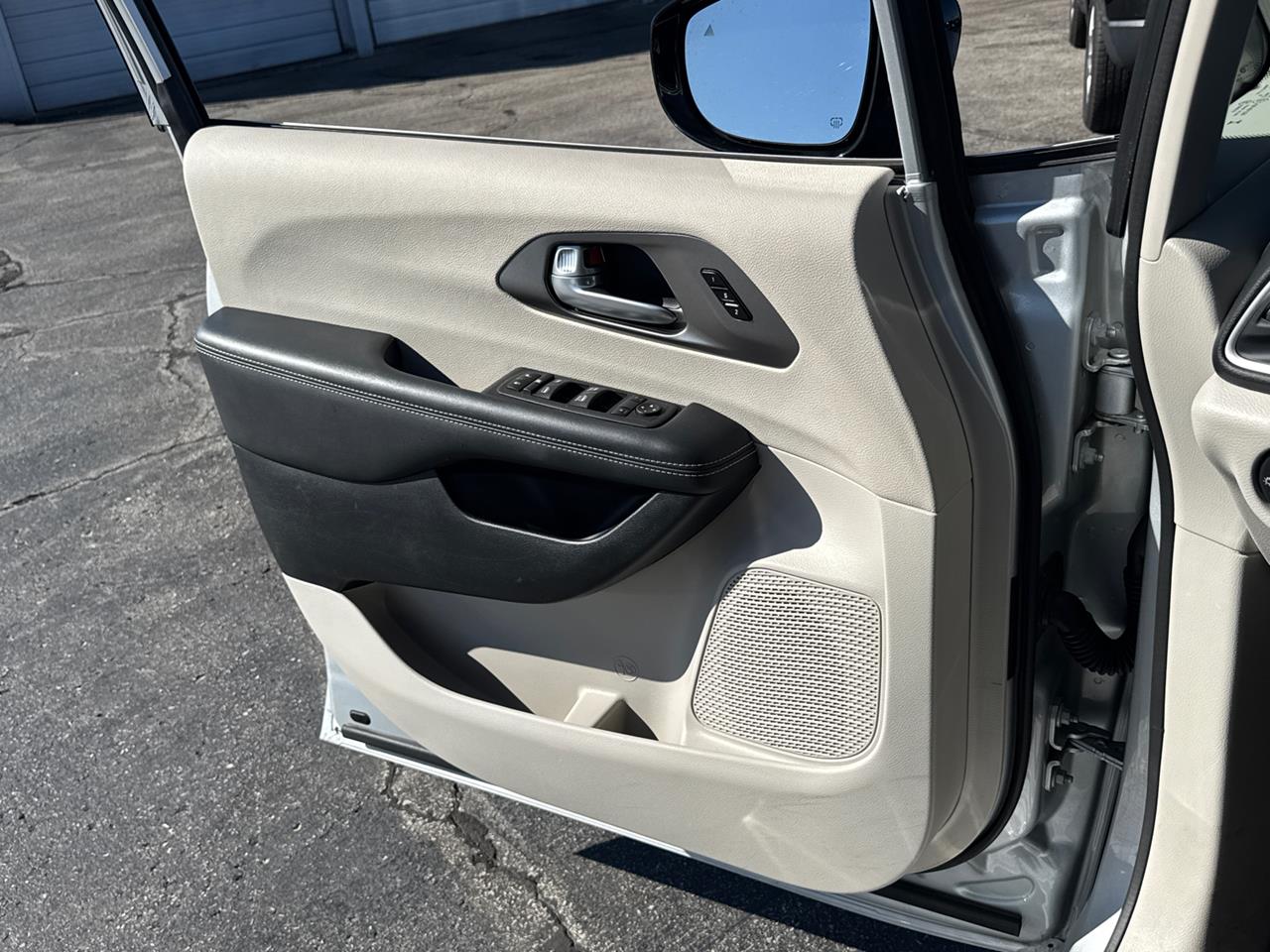 2024 Chrysler Pacifica