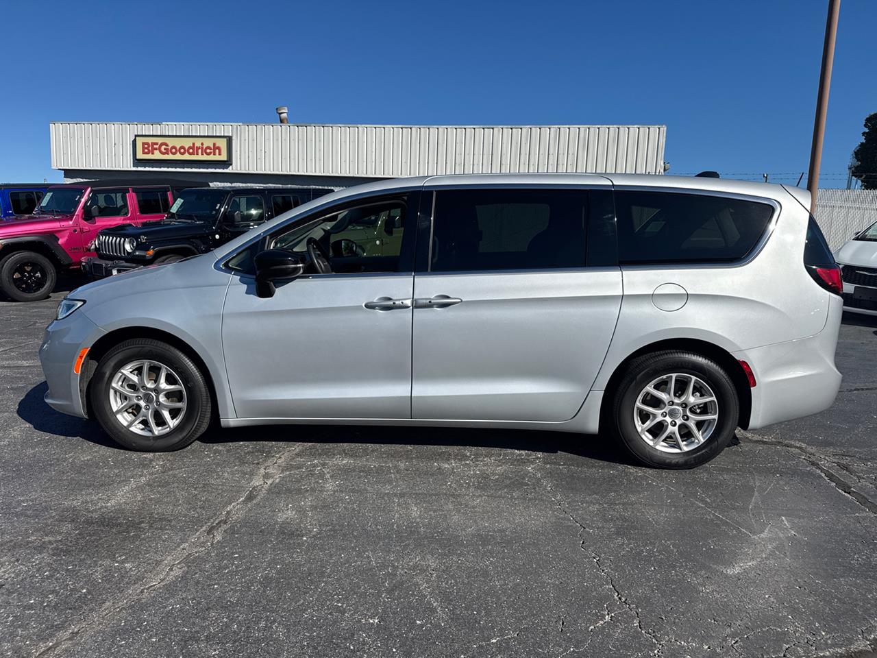 2024 Chrysler Pacifica