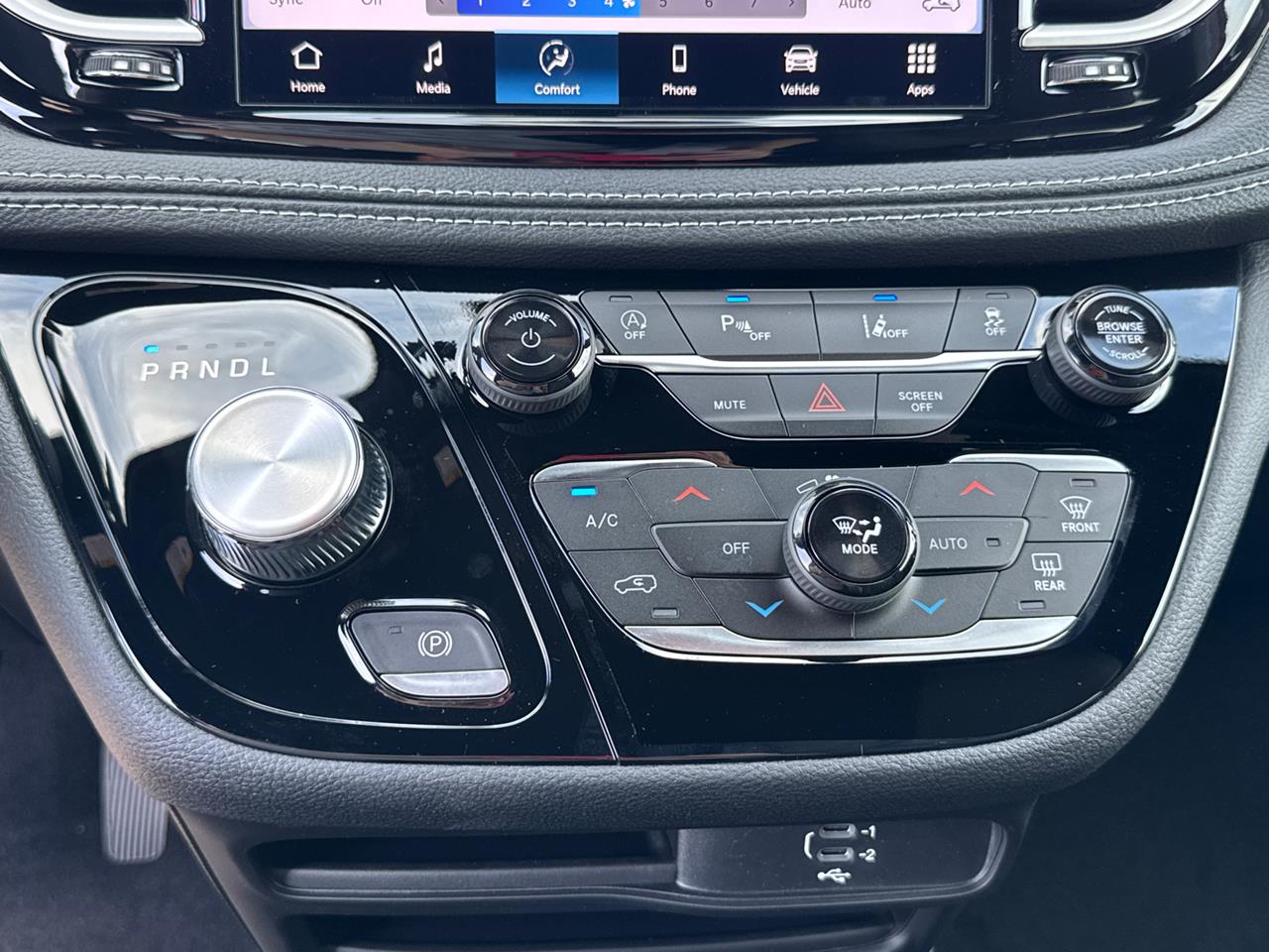 2026 Chrysler Pacifica