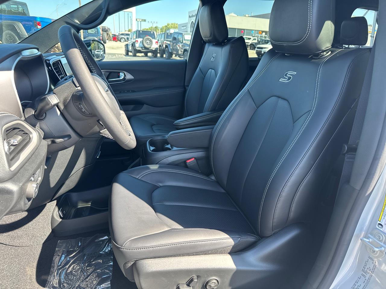 2026 Chrysler Pacifica