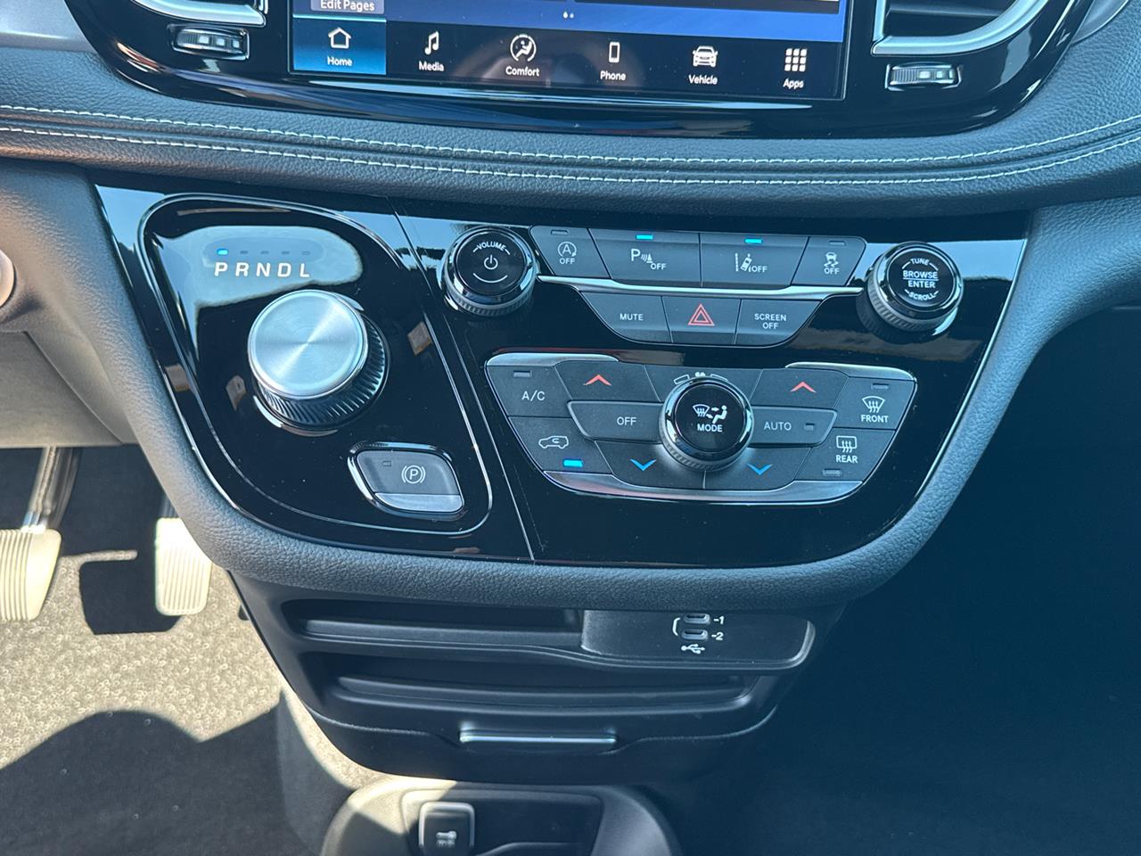 2026 Chrysler Pacifica