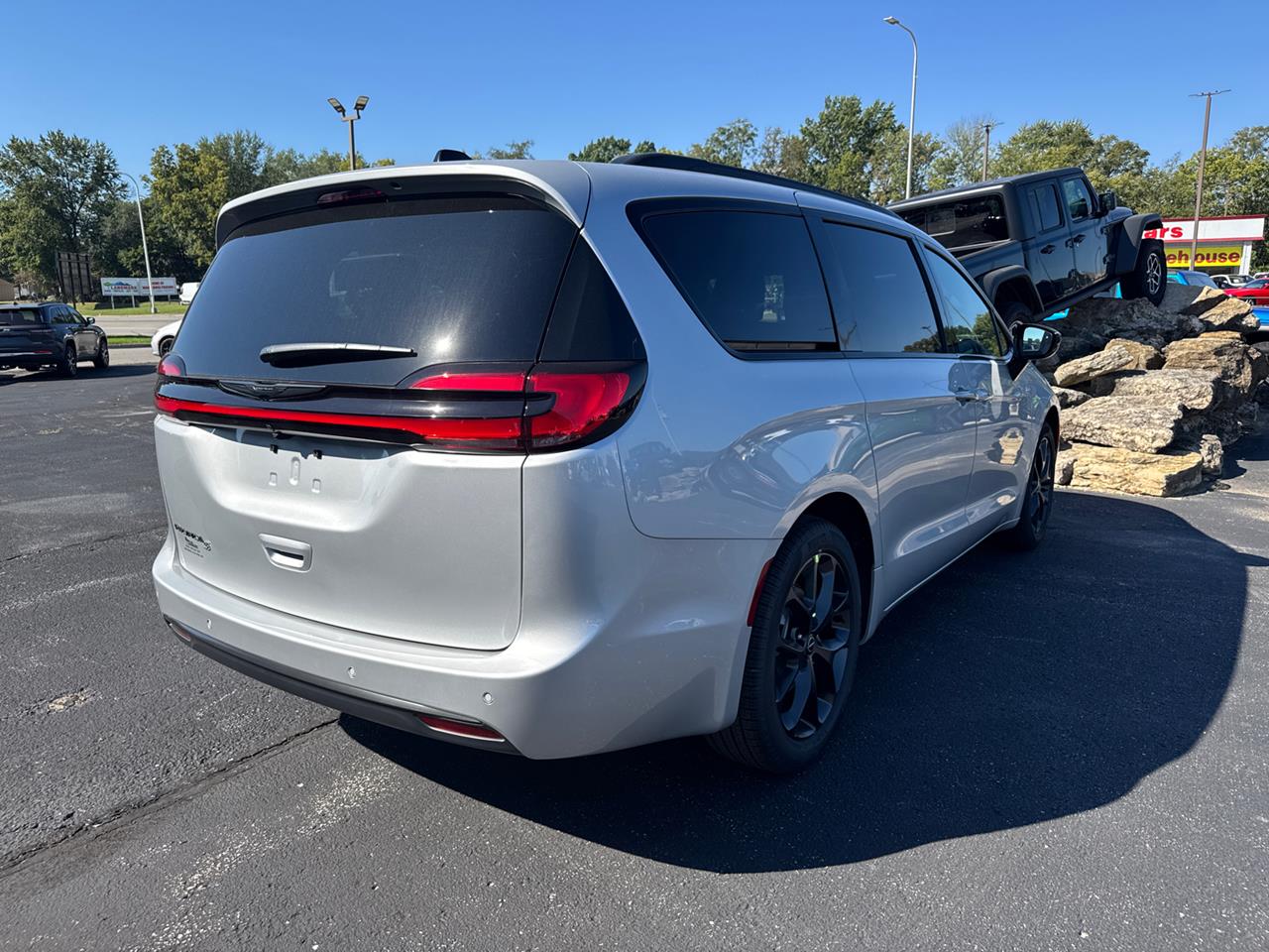 2026 Chrysler Pacifica