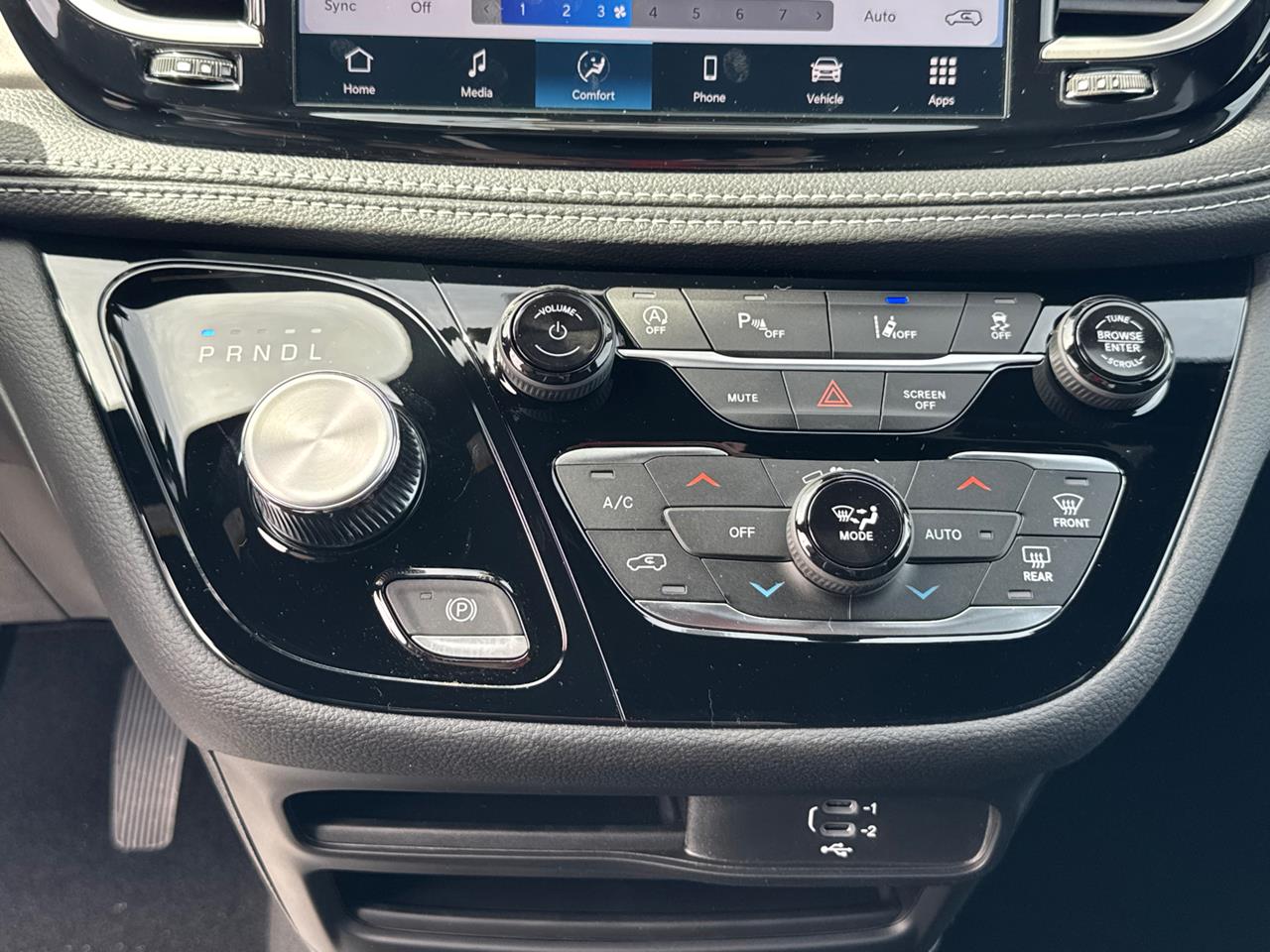 2026 Chrysler Pacifica