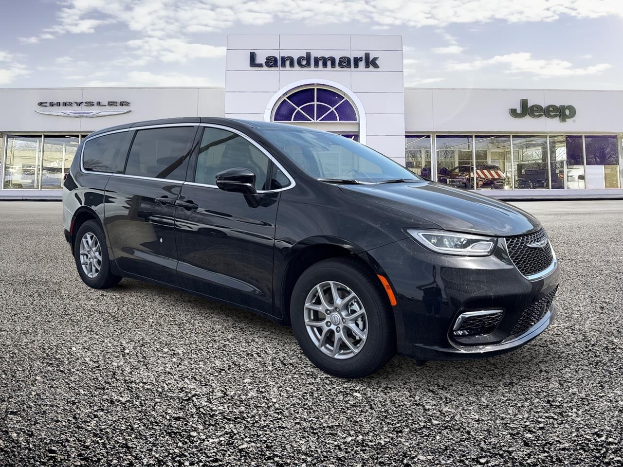 New 2026 Chrysler Pacifica Select Vans