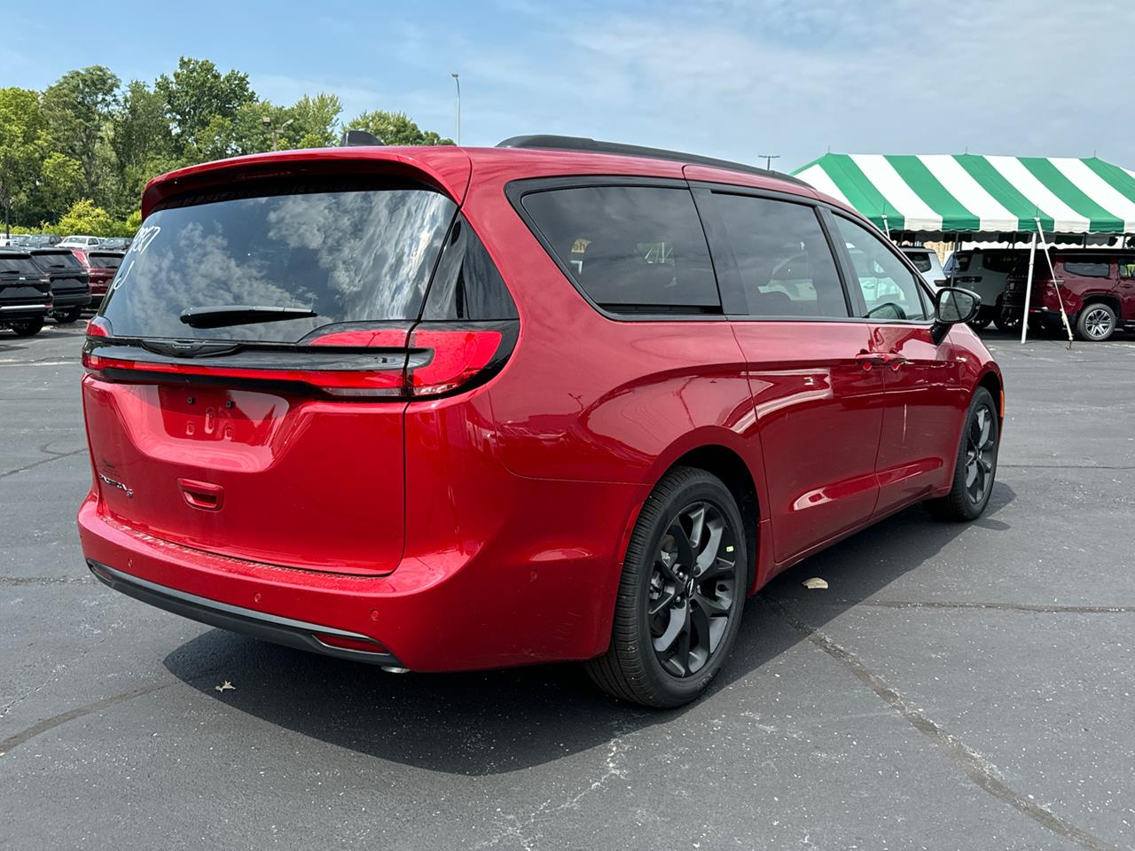 2024 Chrysler Pacifica