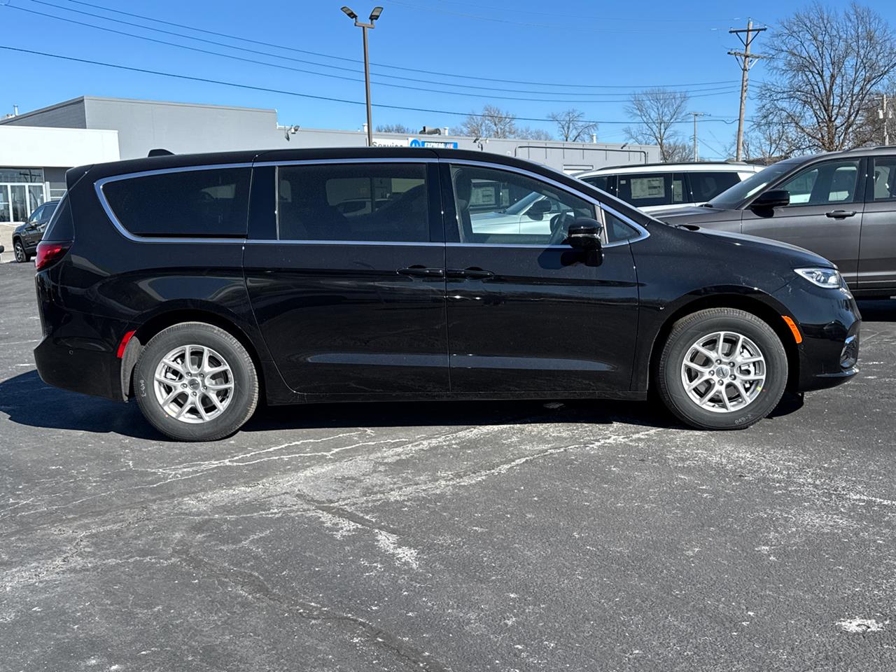 2025 Chrysler Pacifica