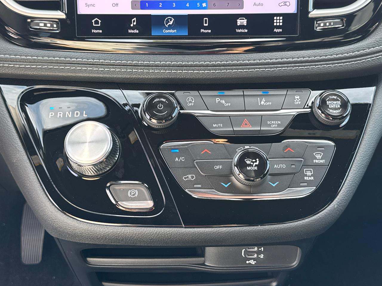 2026 Chrysler Pacifica