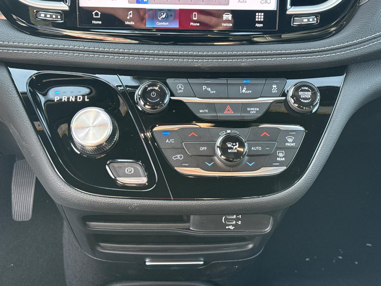 2026 Chrysler Pacifica