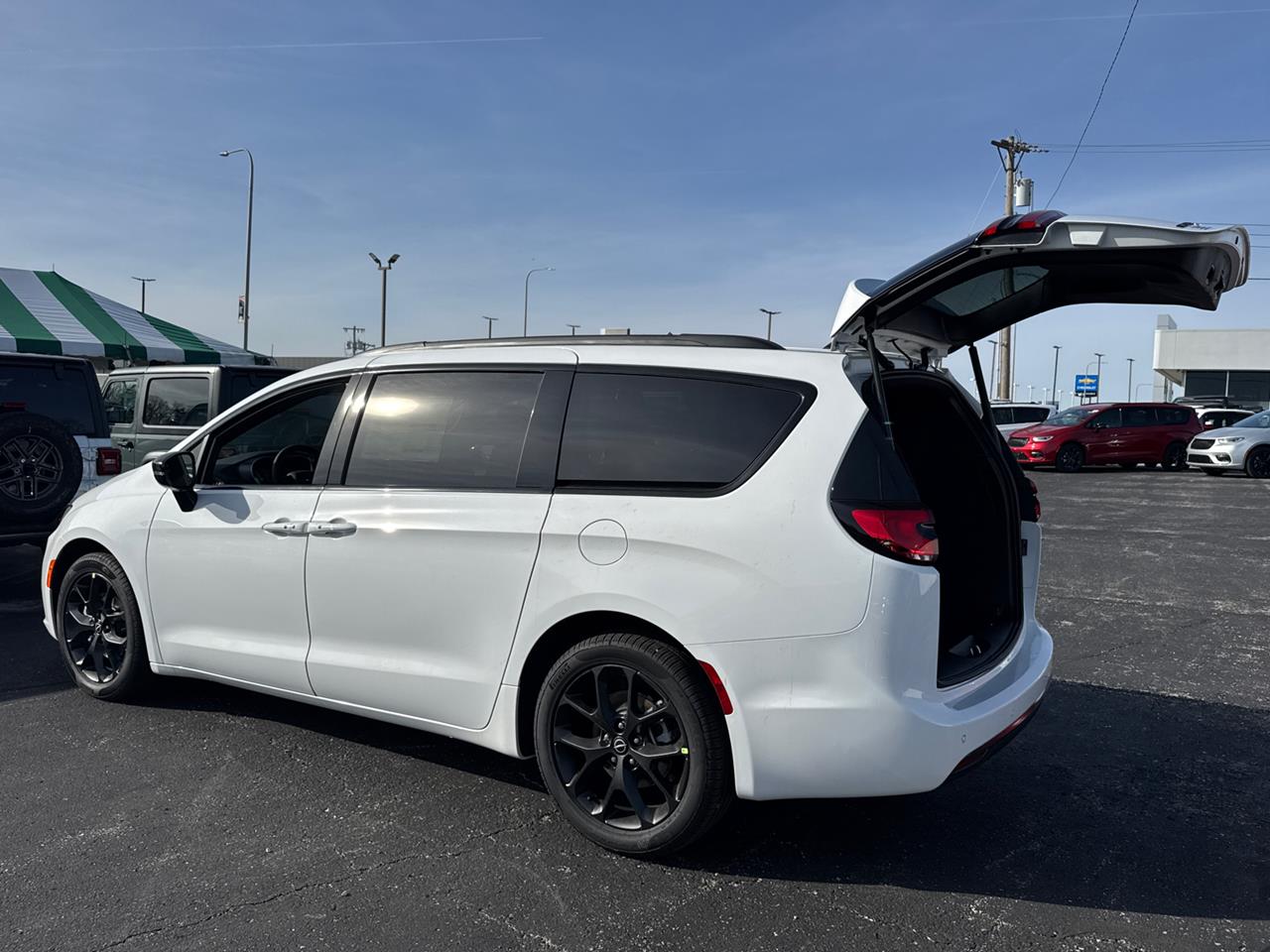 2026 Chrysler Pacifica