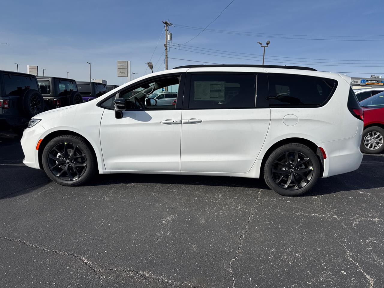 2026 Chrysler Pacifica