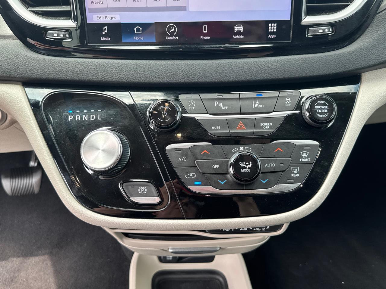 2023 Chrysler Pacifica