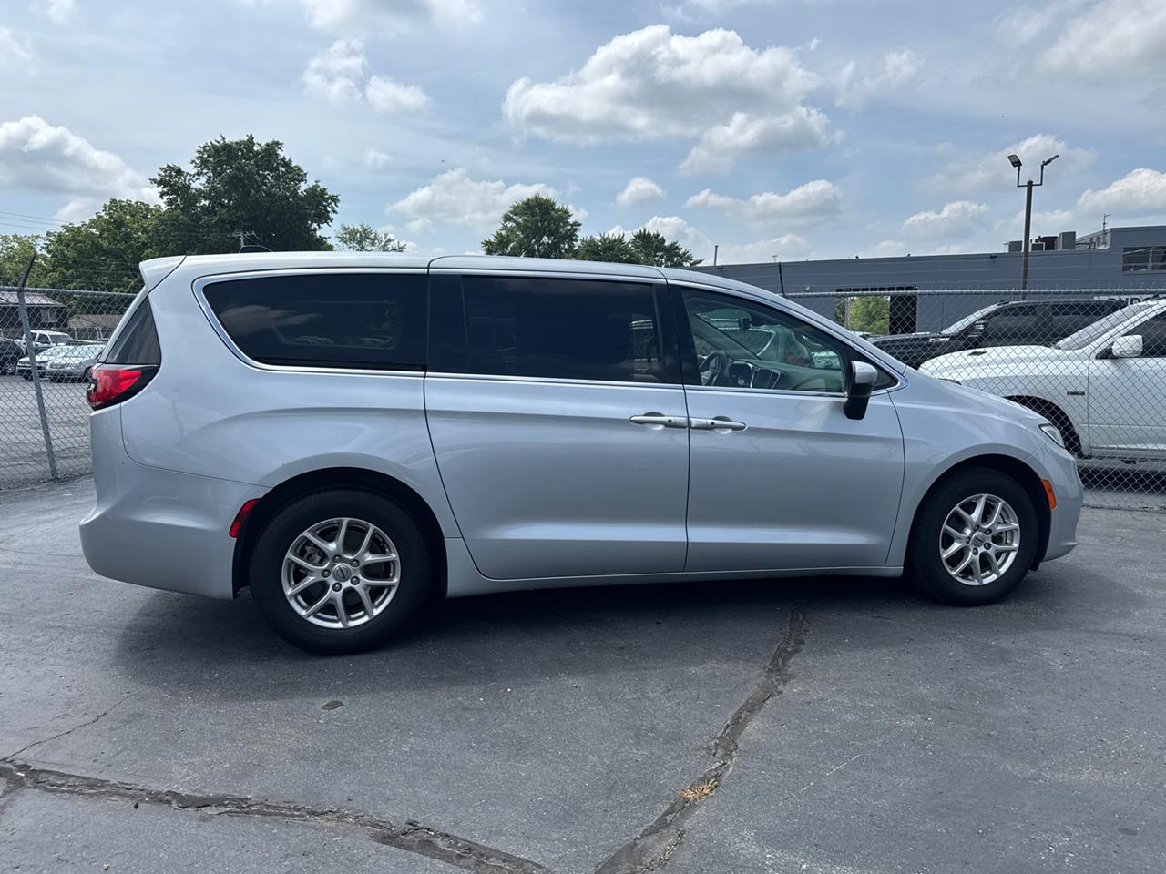 2023 Chrysler Pacifica