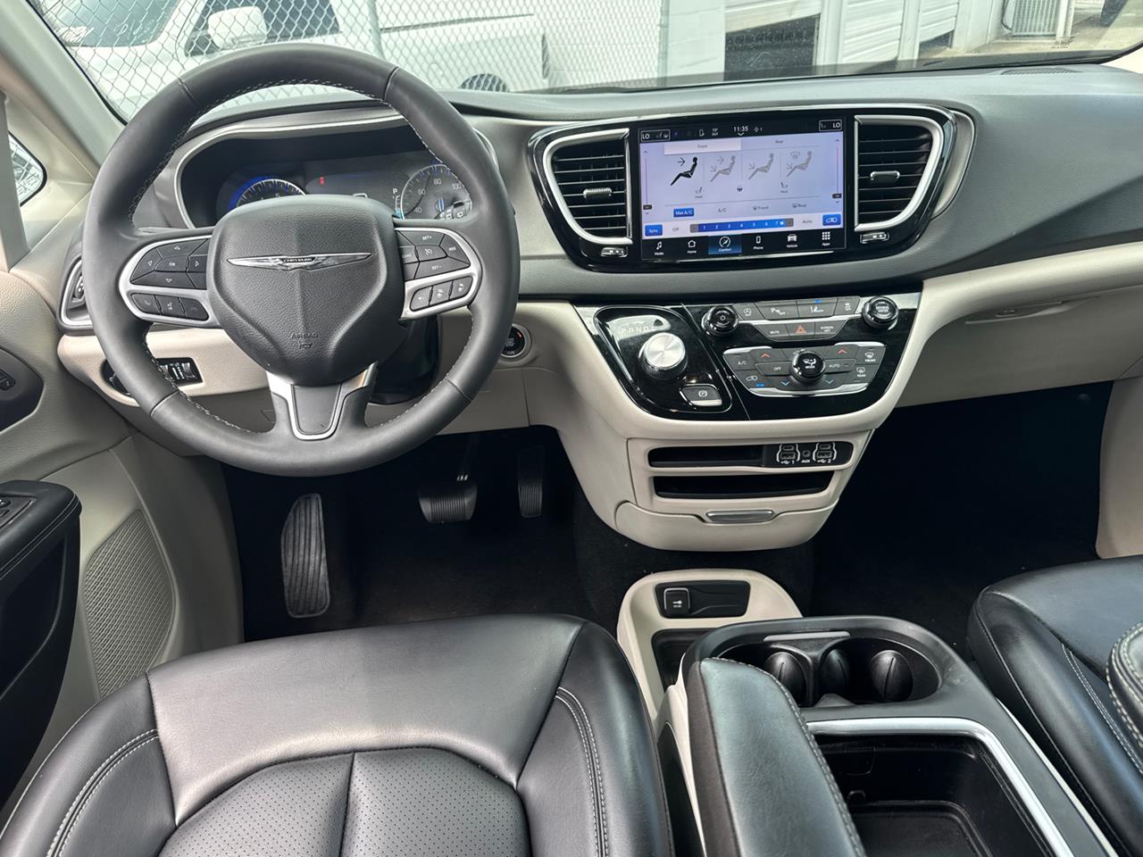 2023 Chrysler Pacifica