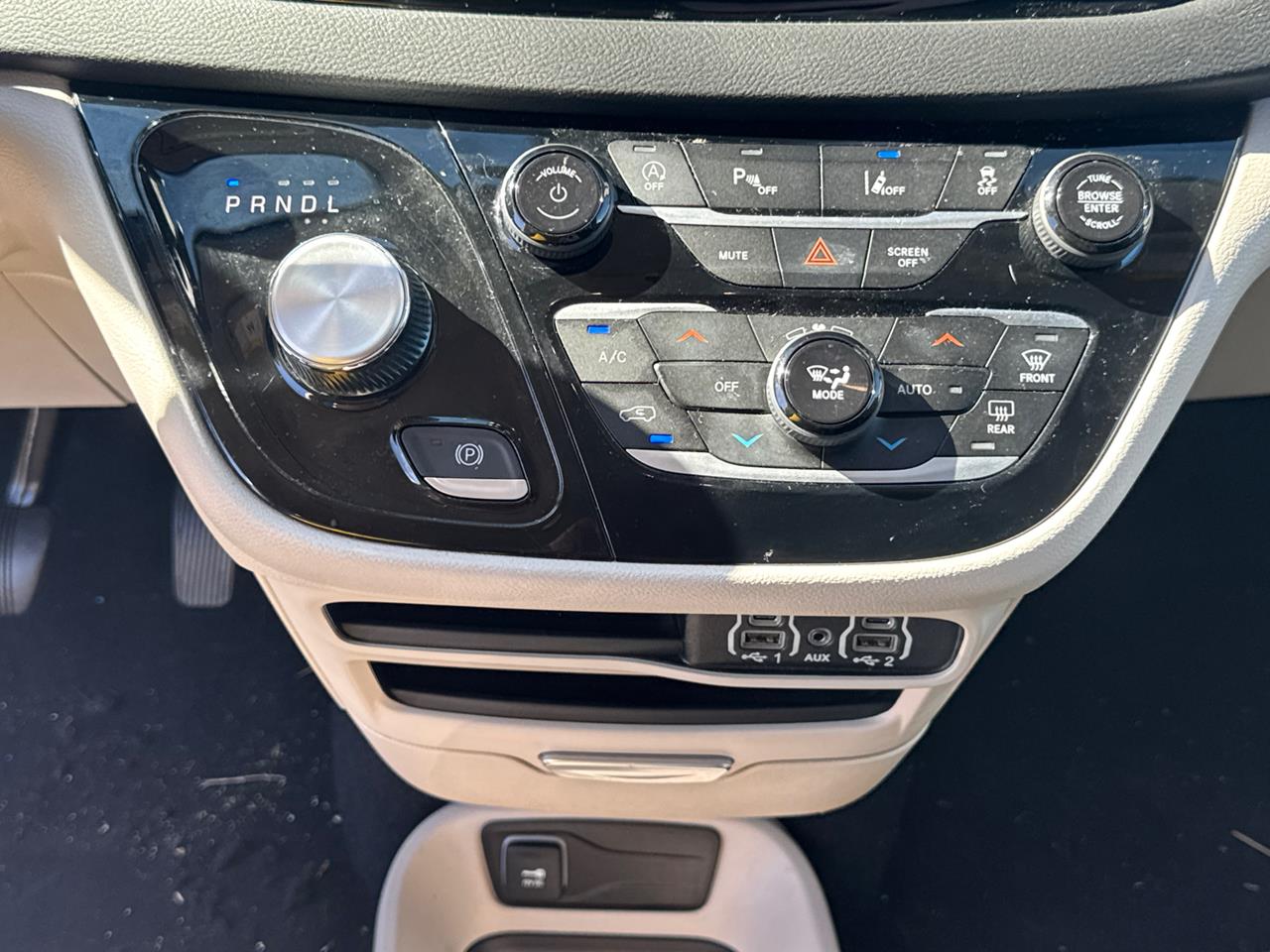 2024 Chrysler Pacifica