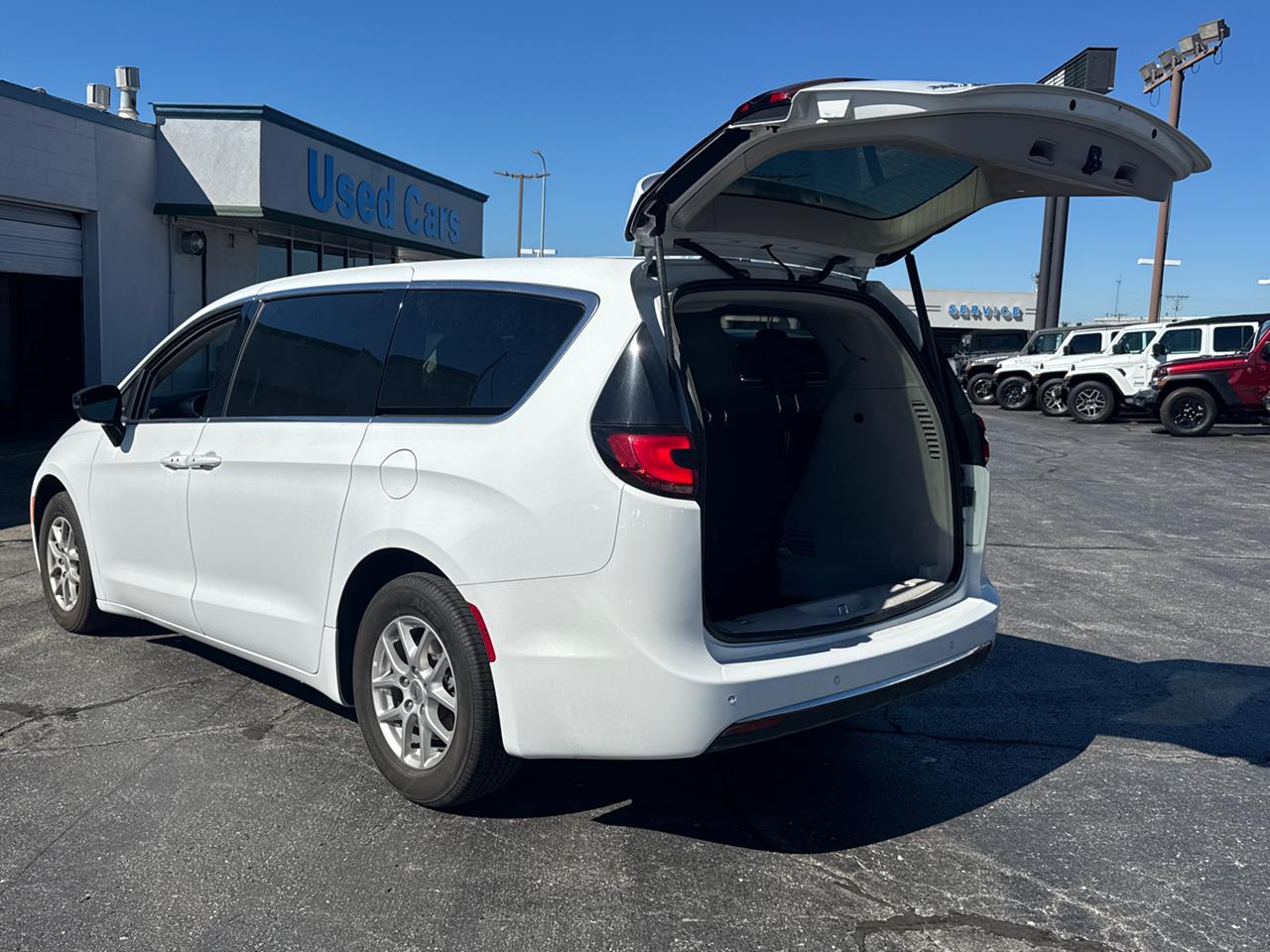 2024 Chrysler Pacifica
