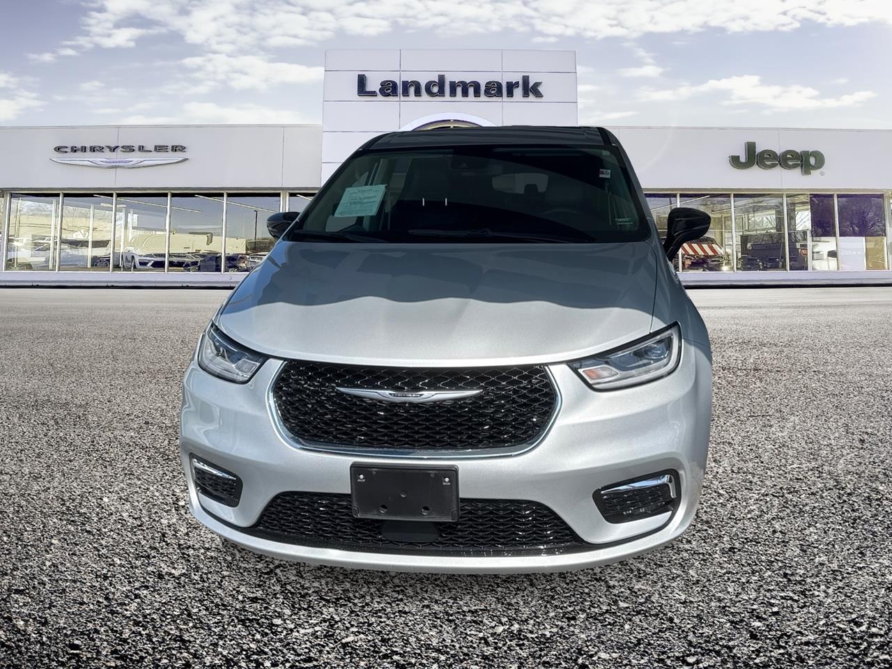 Used 2024 Chrysler Pacifica Touring L Vans