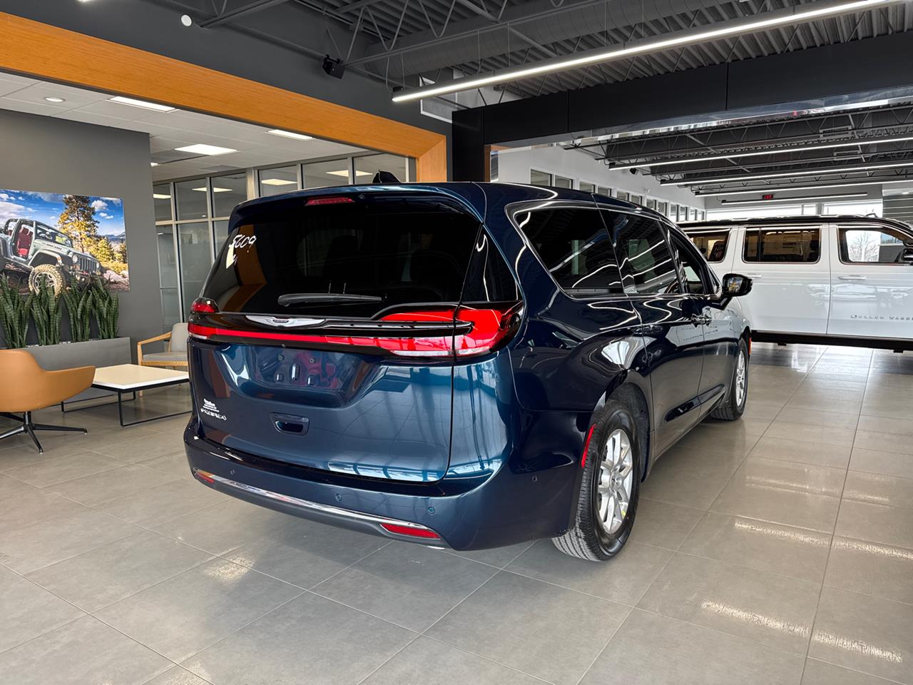 2025 Chrysler Pacifica