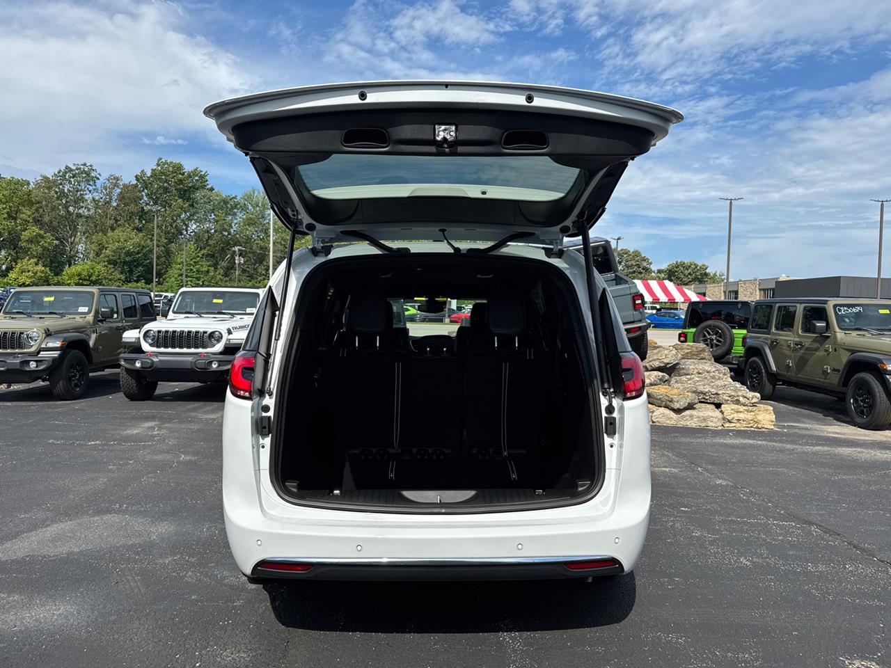 2026 Chrysler Pacifica