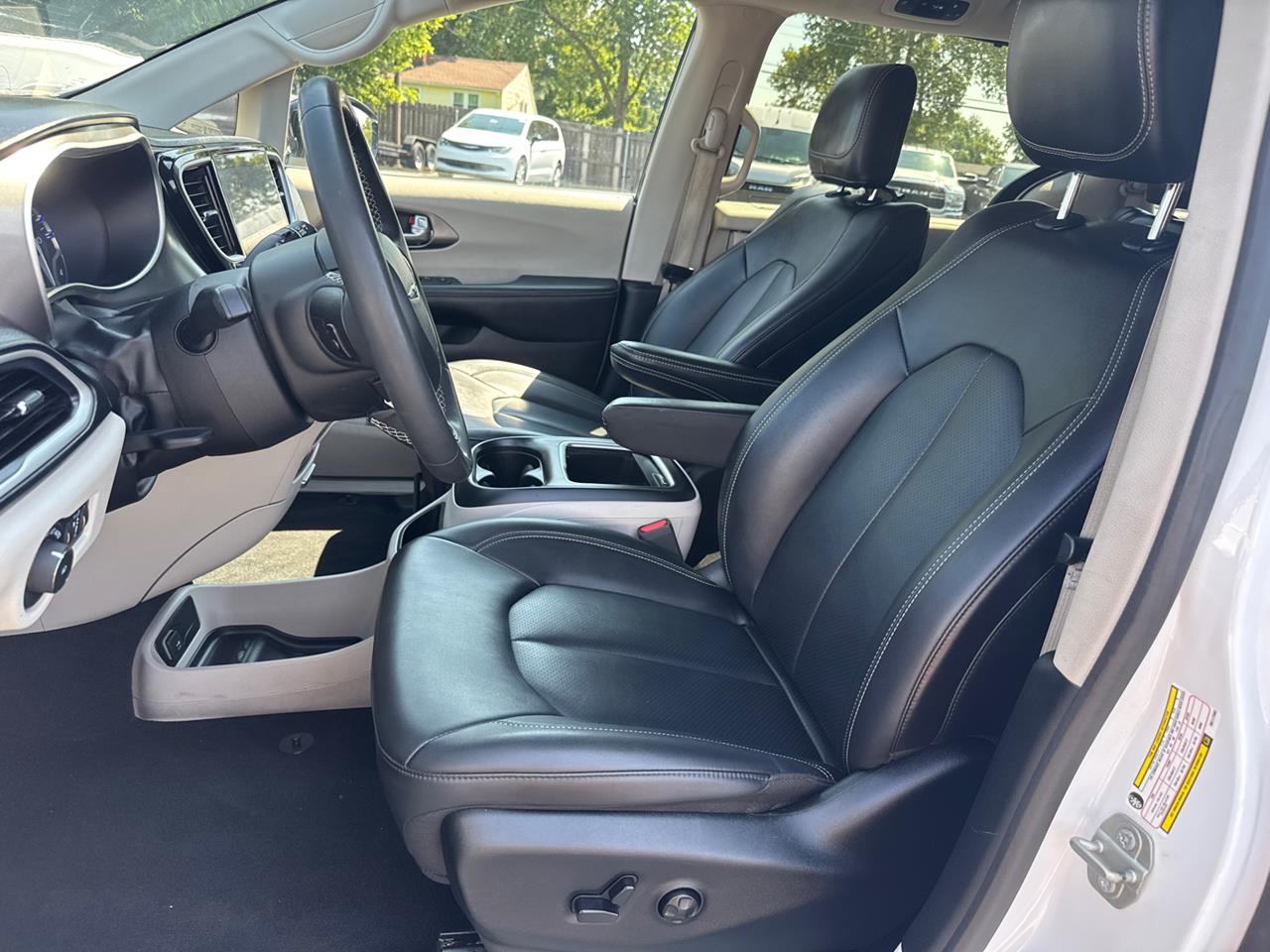 2024 Chrysler Pacifica