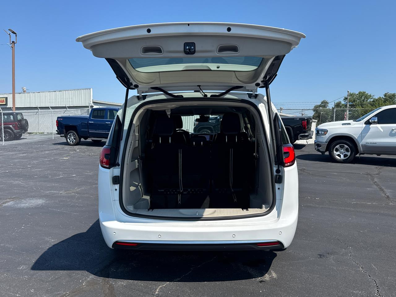 2024 Chrysler Pacifica