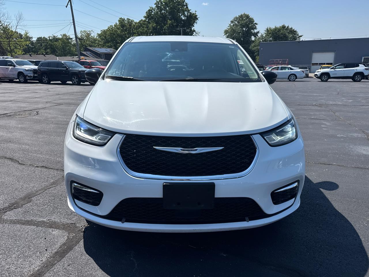 2024 Chrysler Pacifica