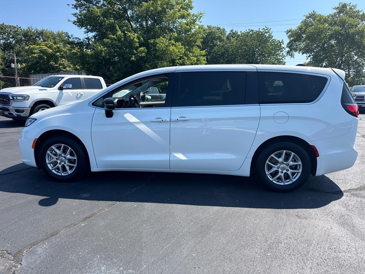 2024 Chrysler Pacifica