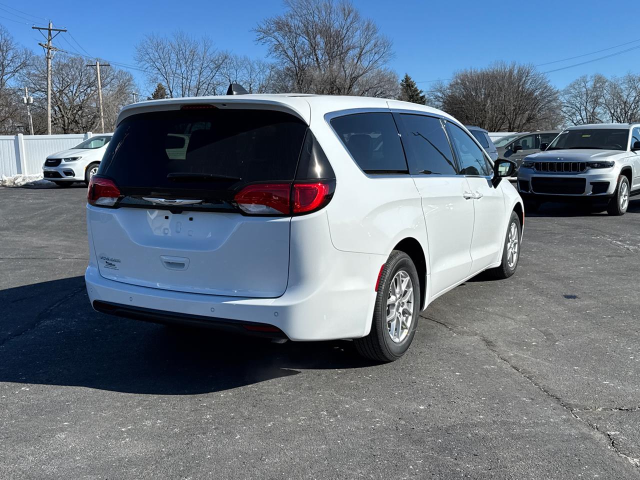 2025 Chrysler Voyager